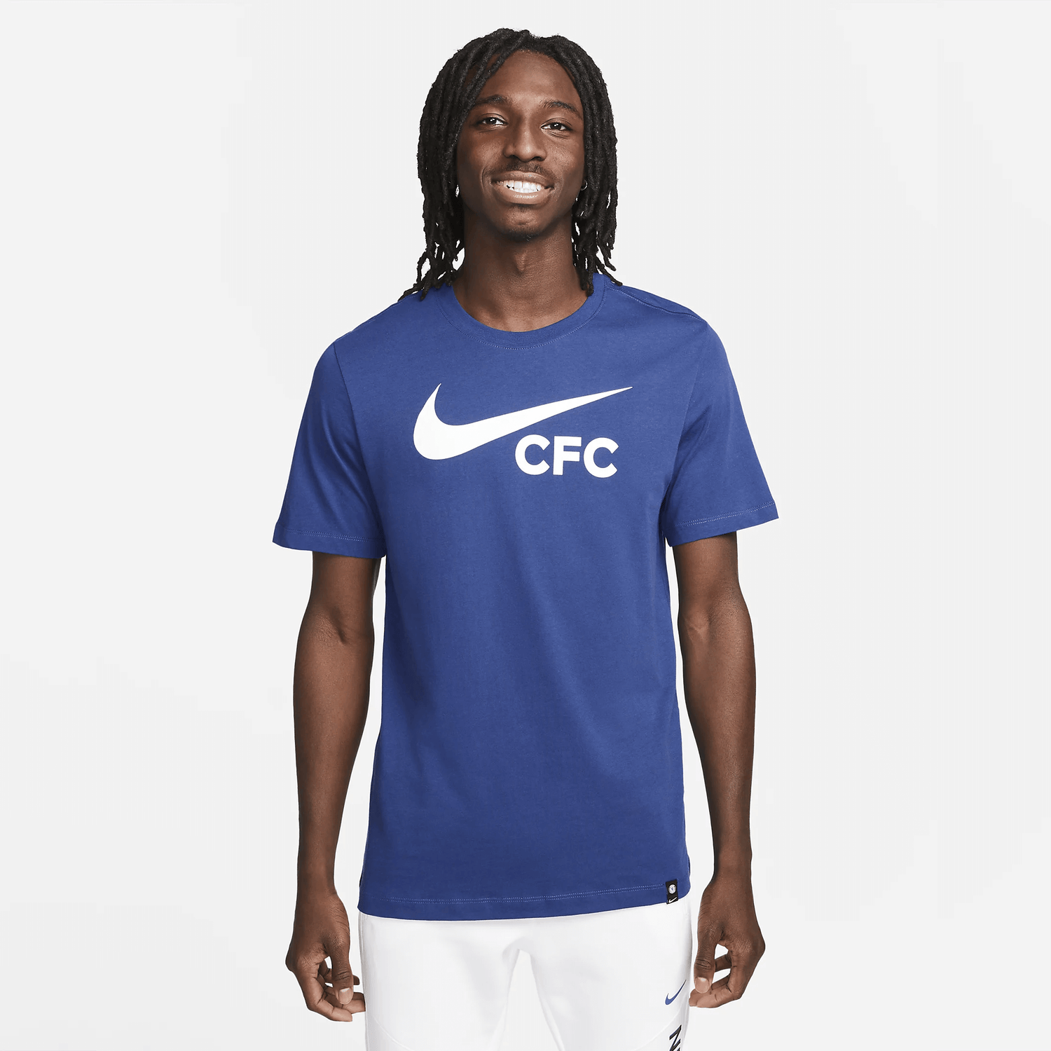 Nike 2022-23 Chelsea Swoosh Tee - Blue-White (Model - Front)