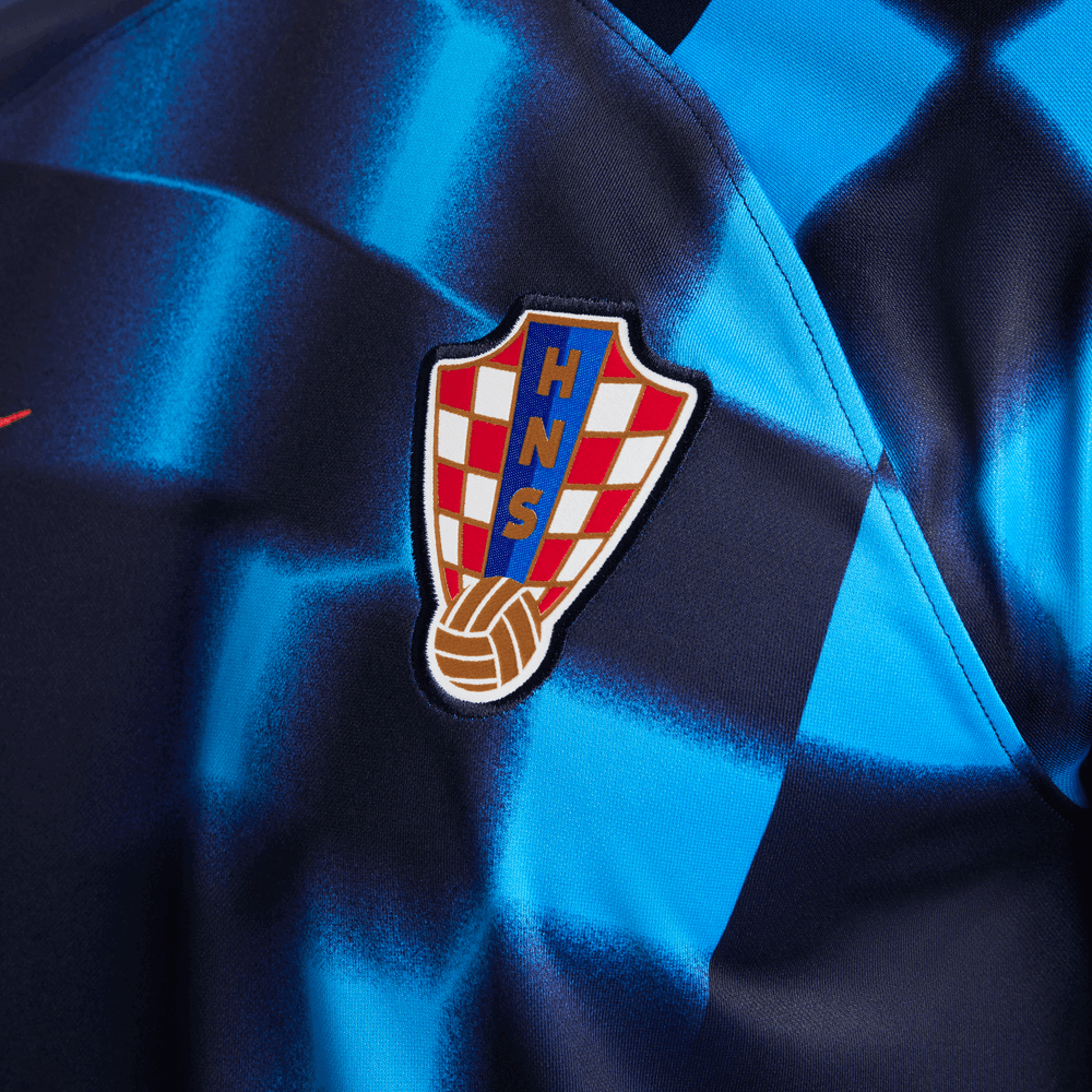 Nike 2022-23 Croatia Away Long Sleeve Jersey Blackened Blue-Red (Detail 4)