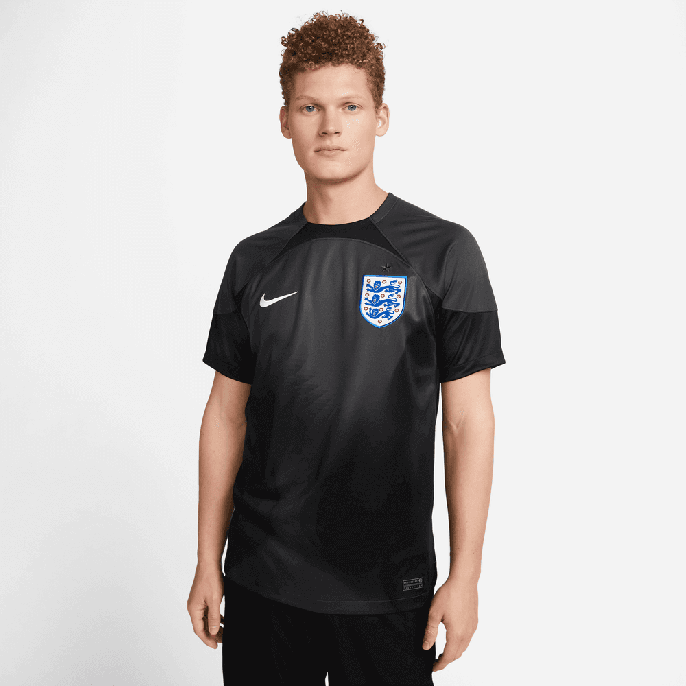 Nike 2022-23 England Goalkeeper Jersey (Model - Front)