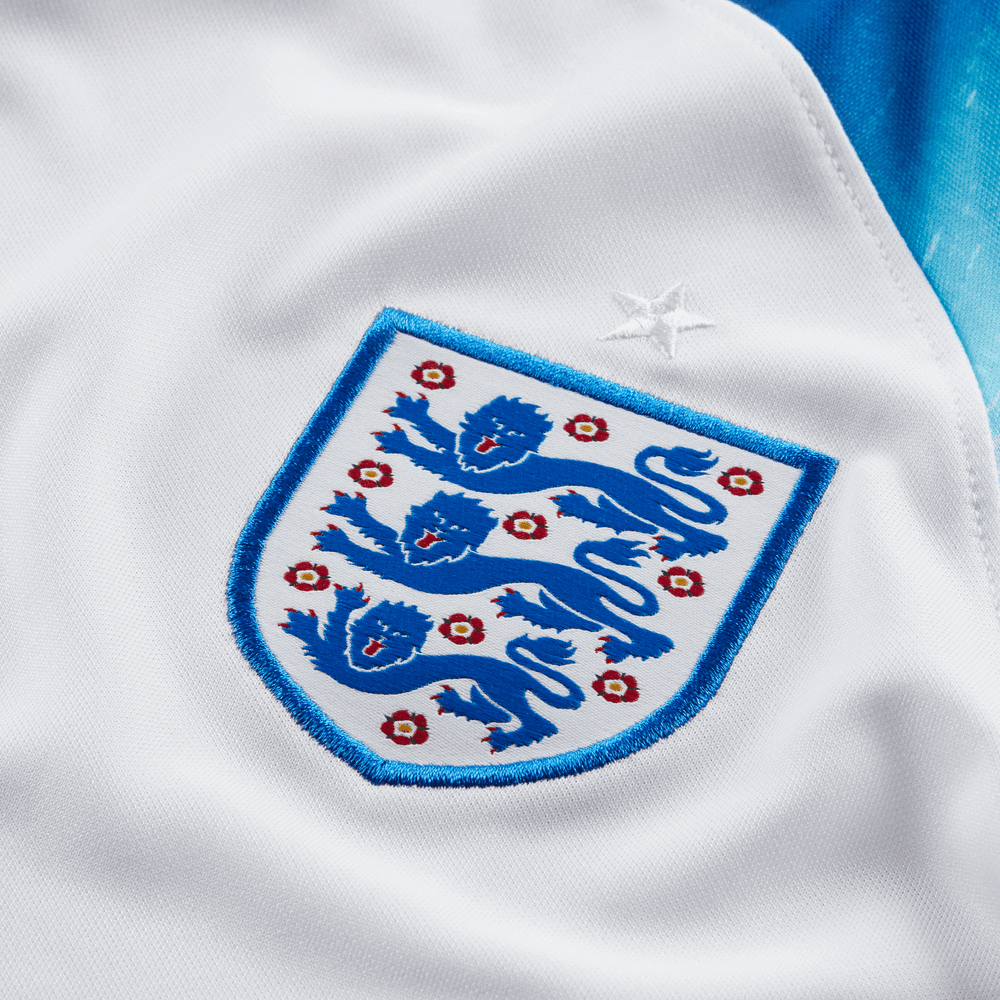 Nike 2022-23 England Women's Home Jersey - White-Blue (Detail 2)