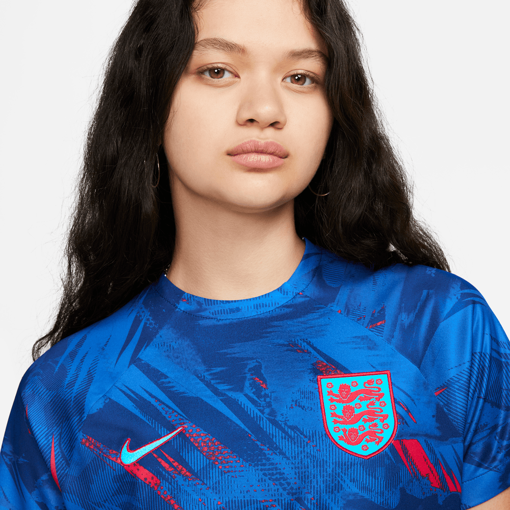Nike 2022-23 England Women's Training Pre-Match Jersey - Blue (Detail 1)