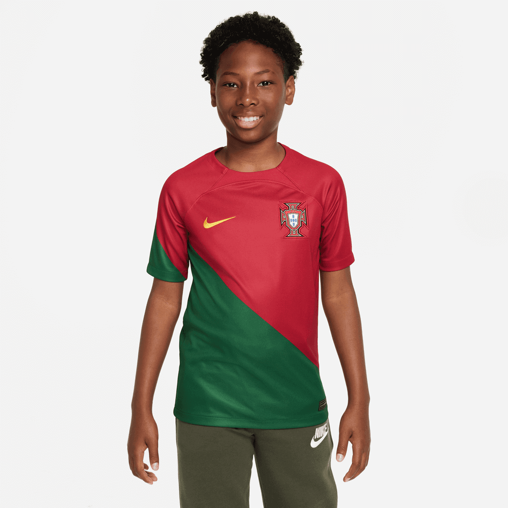 Nike 2022-23 Portugal YOUTH Home Jersey - Red-Green (Model - Front)