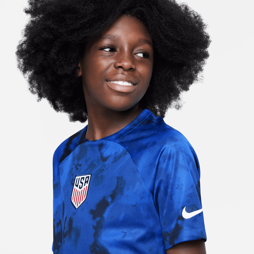 Nike 2022-23 USA Away Youth Jersey Bright Blue-Navy (Detail 1)