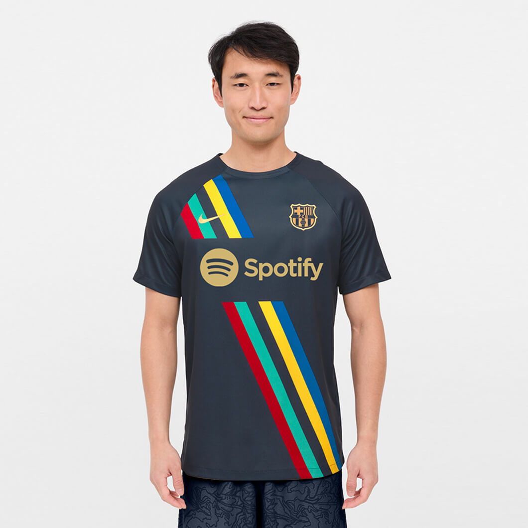 Nike Barcelona 2022-23 Pre-Match SS Top Navy-Gold (Model - Front)