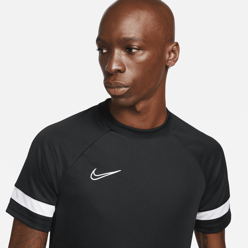 Nike Dri-Fit Academy Pro Short-Sleeve Training Top (Detail 1)