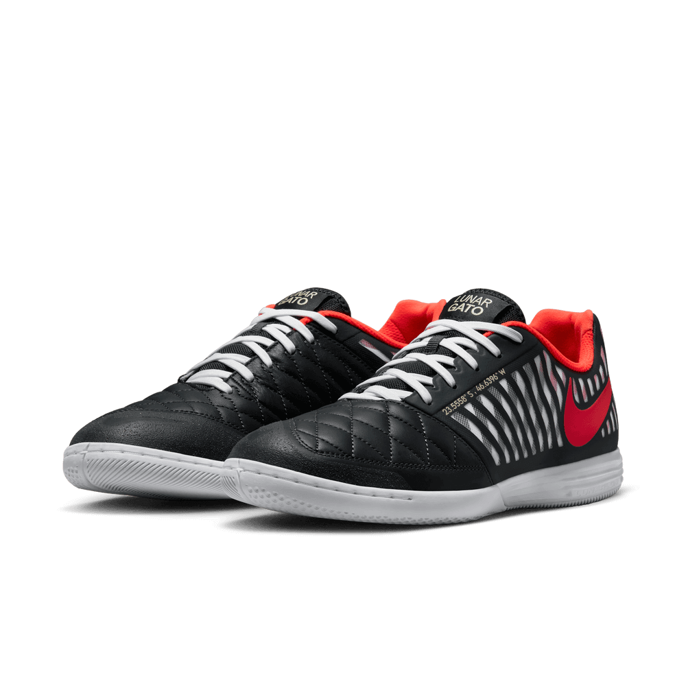 Nike Lunargato ll - Black - Red (Pair - Lateral)