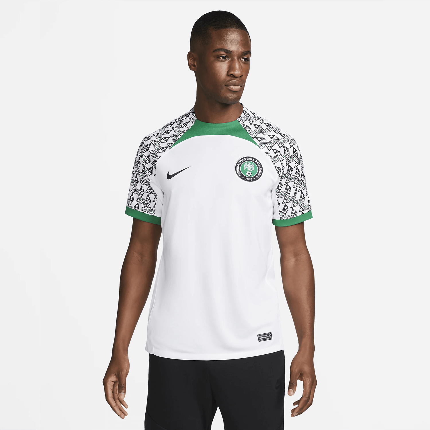 Nike Nigeria 2022/23 Stadium Away - White - Green (Model - Front)