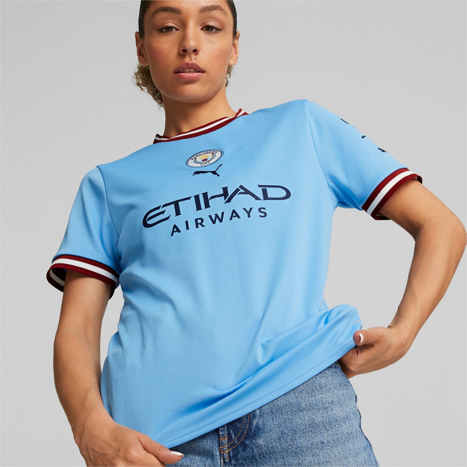 Puma 2022-23 Manchester City Women's Home Jersey - Light Blue (Model - Front)