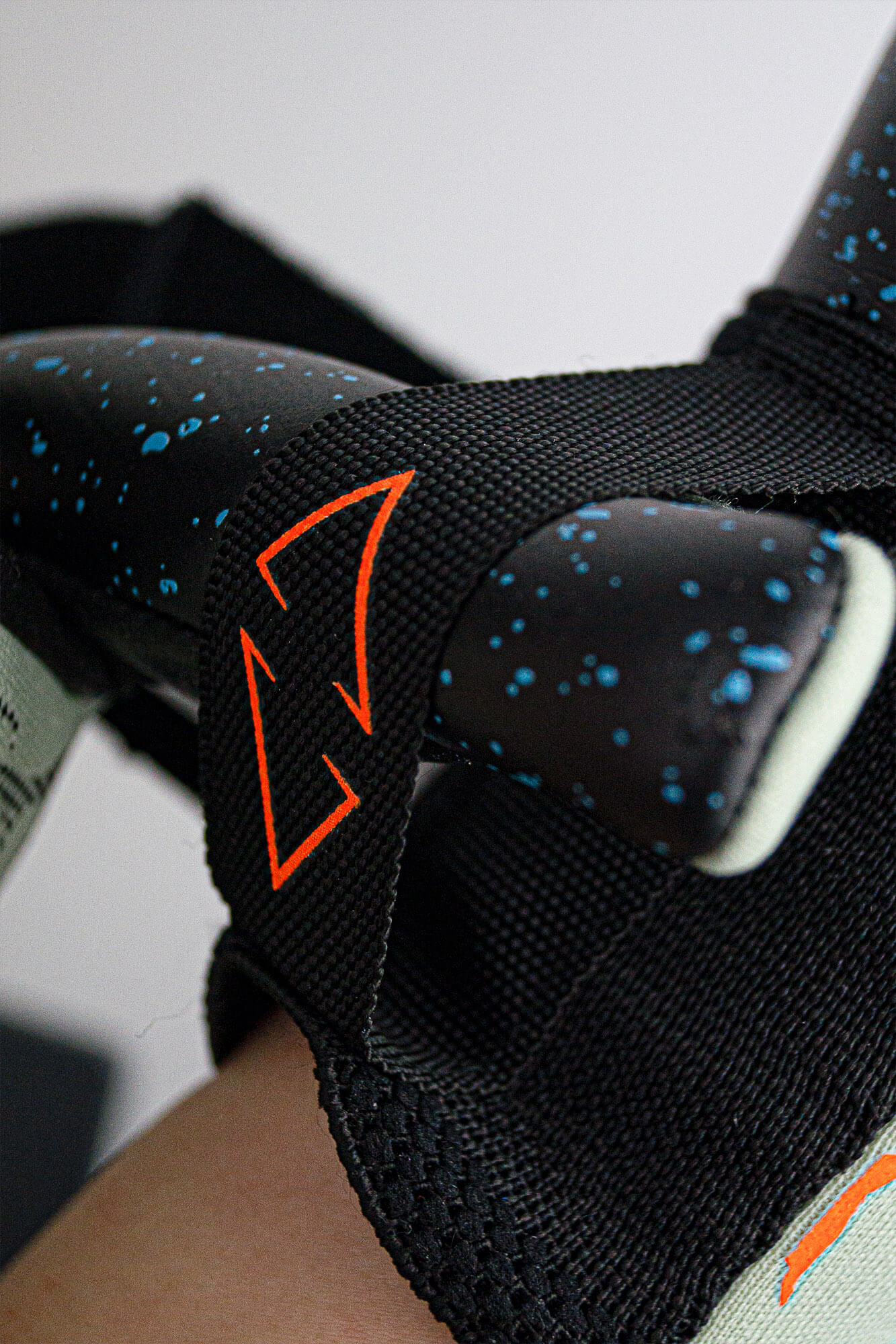 Reusch Pure Contact Fusion Goalkeeper Gloves - Shark Green-Shocking Orange-Black (Detail 4)