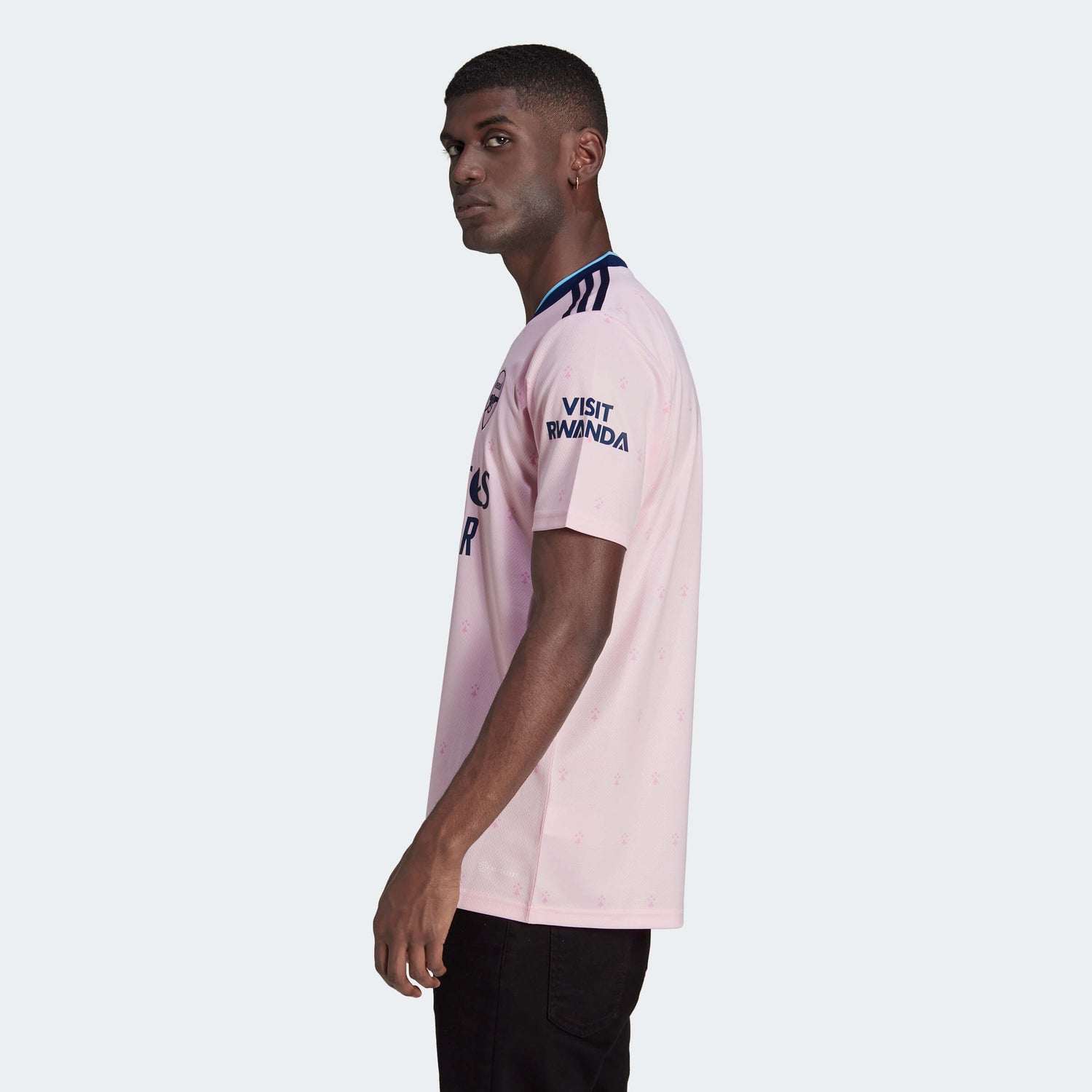 adidas 2022-23 Arsenal Third Jersey - Clear Pink (Model - Side)