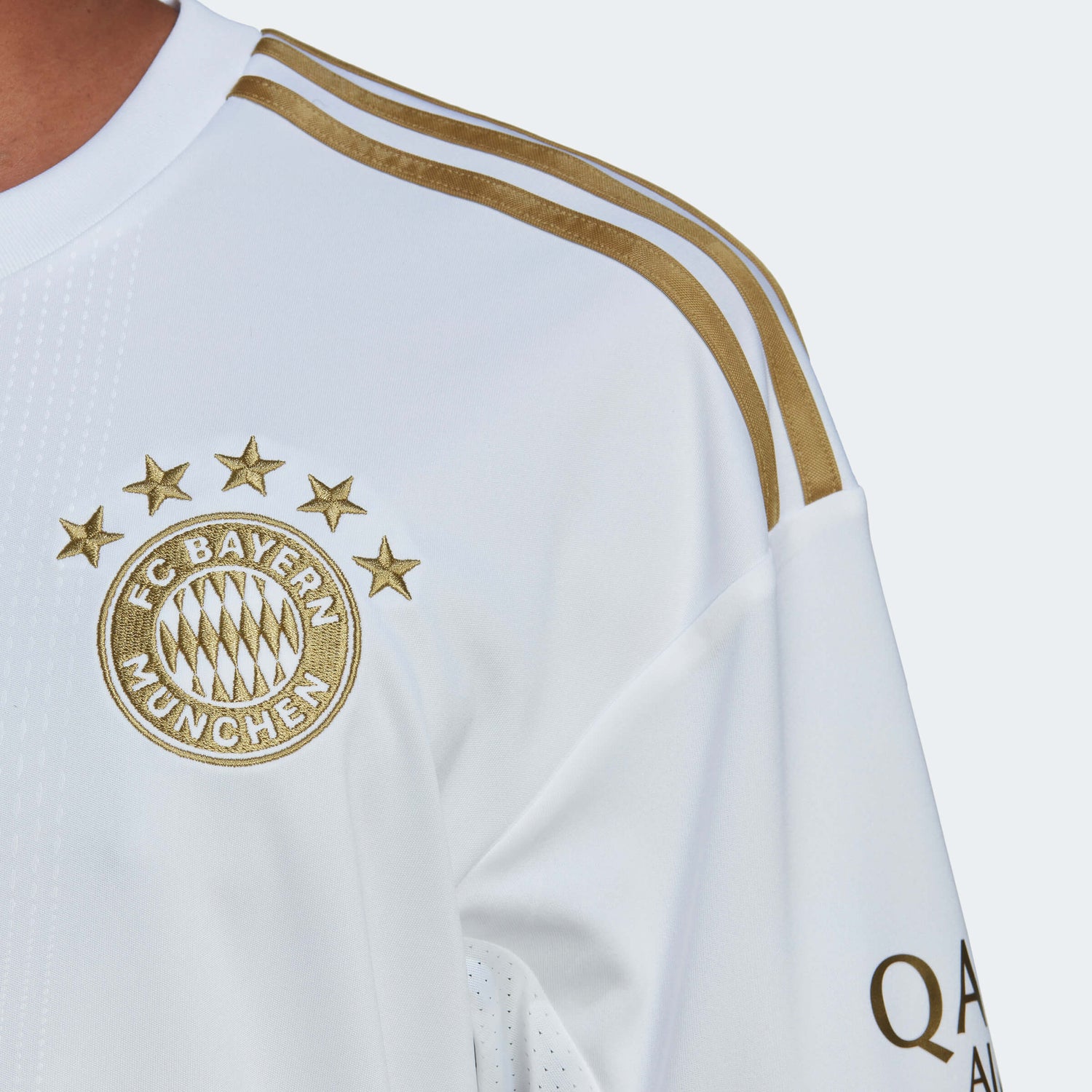adidas 2022-23 Bayern Munich Away Jersey - White-Gold (Detail 1)