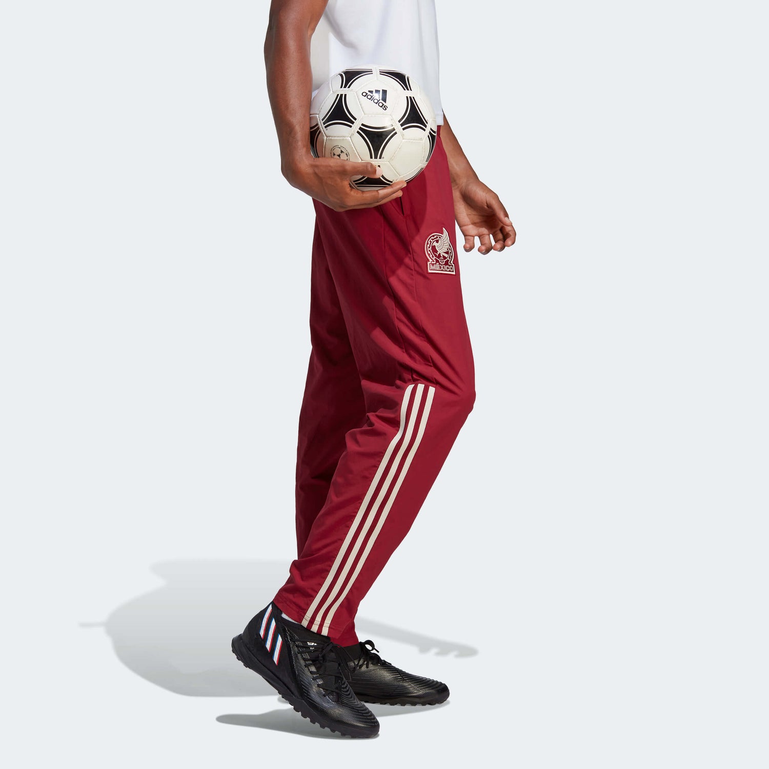 adidas 2022-23 Mexico Presentation Pants - Burgundy (Model - Side)