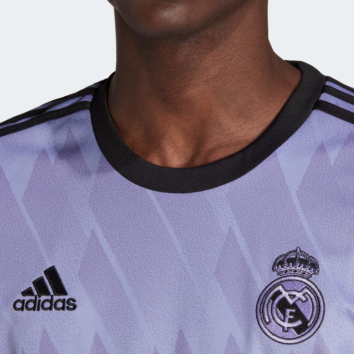 adidas 2022-23 Real Madrid Away Jersey - Light Purple (Detail 1)