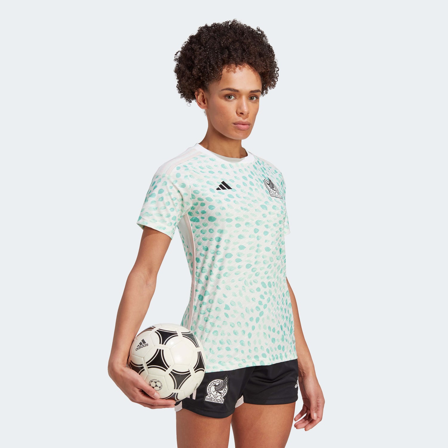 adidas 2023-24 Mexico Authentic Women's Away Jersey - Core White (Model - Side)