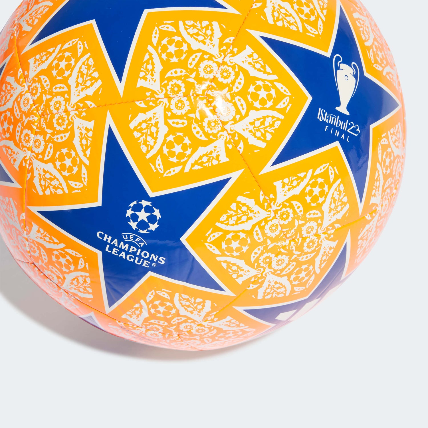 adidas 23 UCL Istanbul Club Ball - Orange-White-Blue (Detail 2)