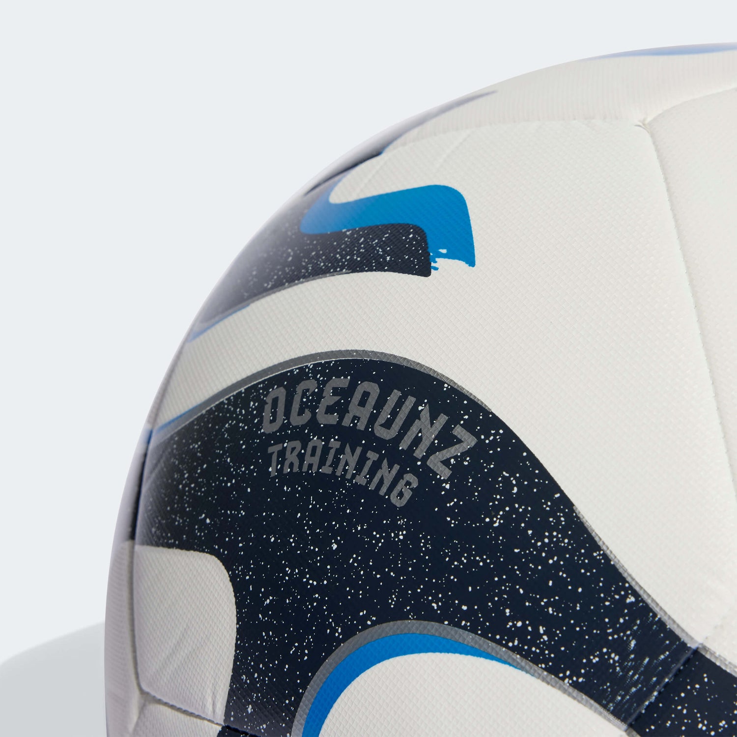 adidas Oceaunz Training Ball - White-Navy-Blue (Detail 1)