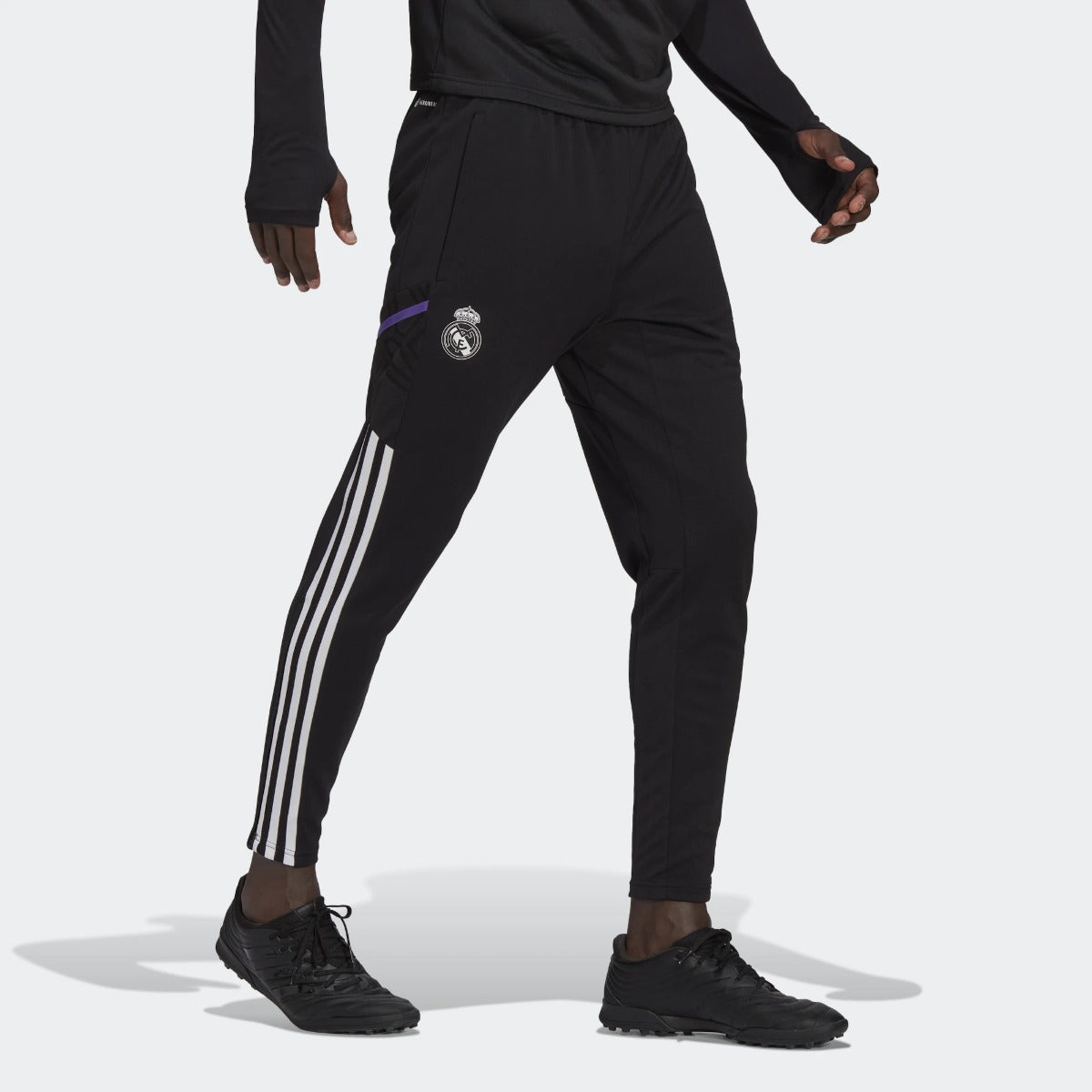 adidas 2022-23 Real Madrid Training Pants - Black (Model - Front)