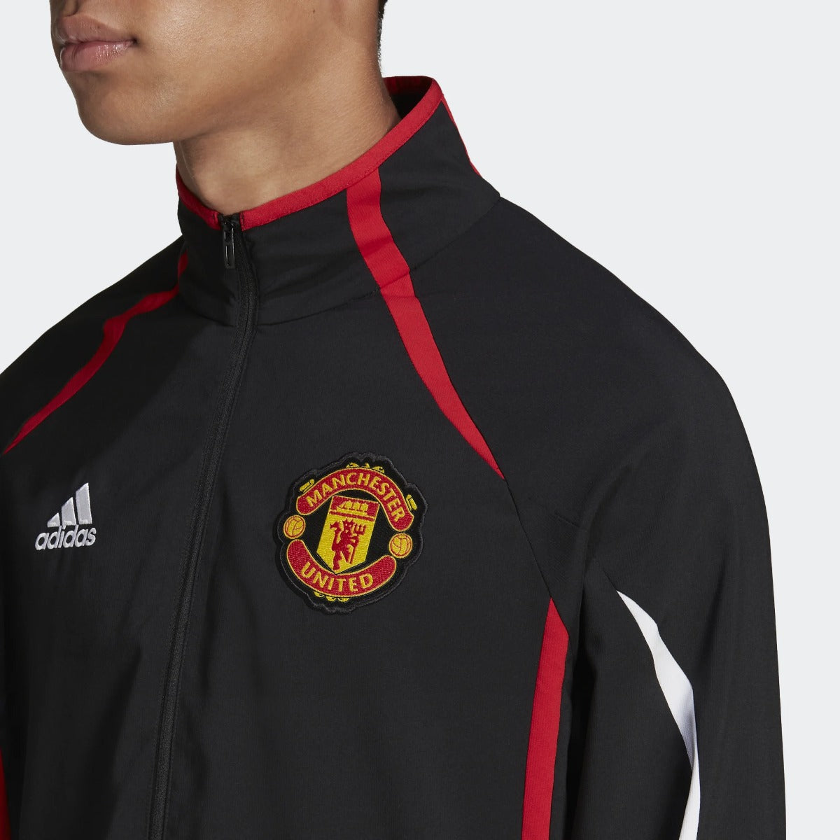adidas 21-22 Manchester United Teamgeist Woven Jacket - Black (Detail 1)