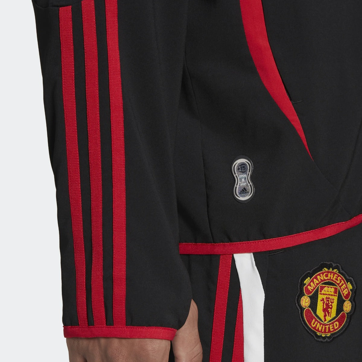 adidas 21-22 Manchester United Teamgeist Woven Jacket - Black (Detail 3)