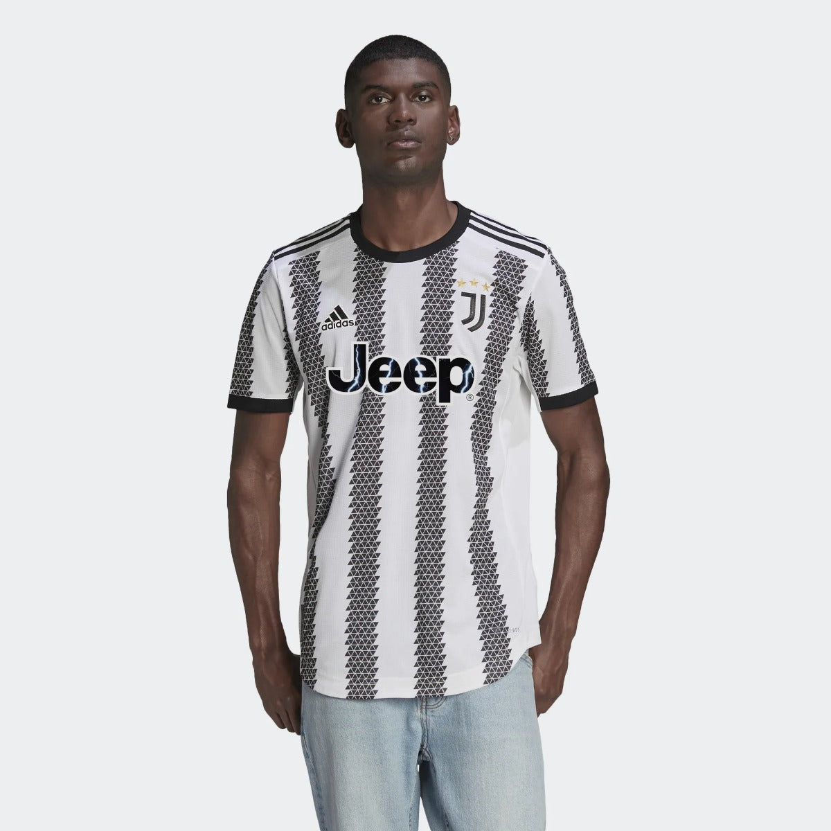 adidas 22-23 Juventus Authentic Home Jersey - White-Black (Model - Front)