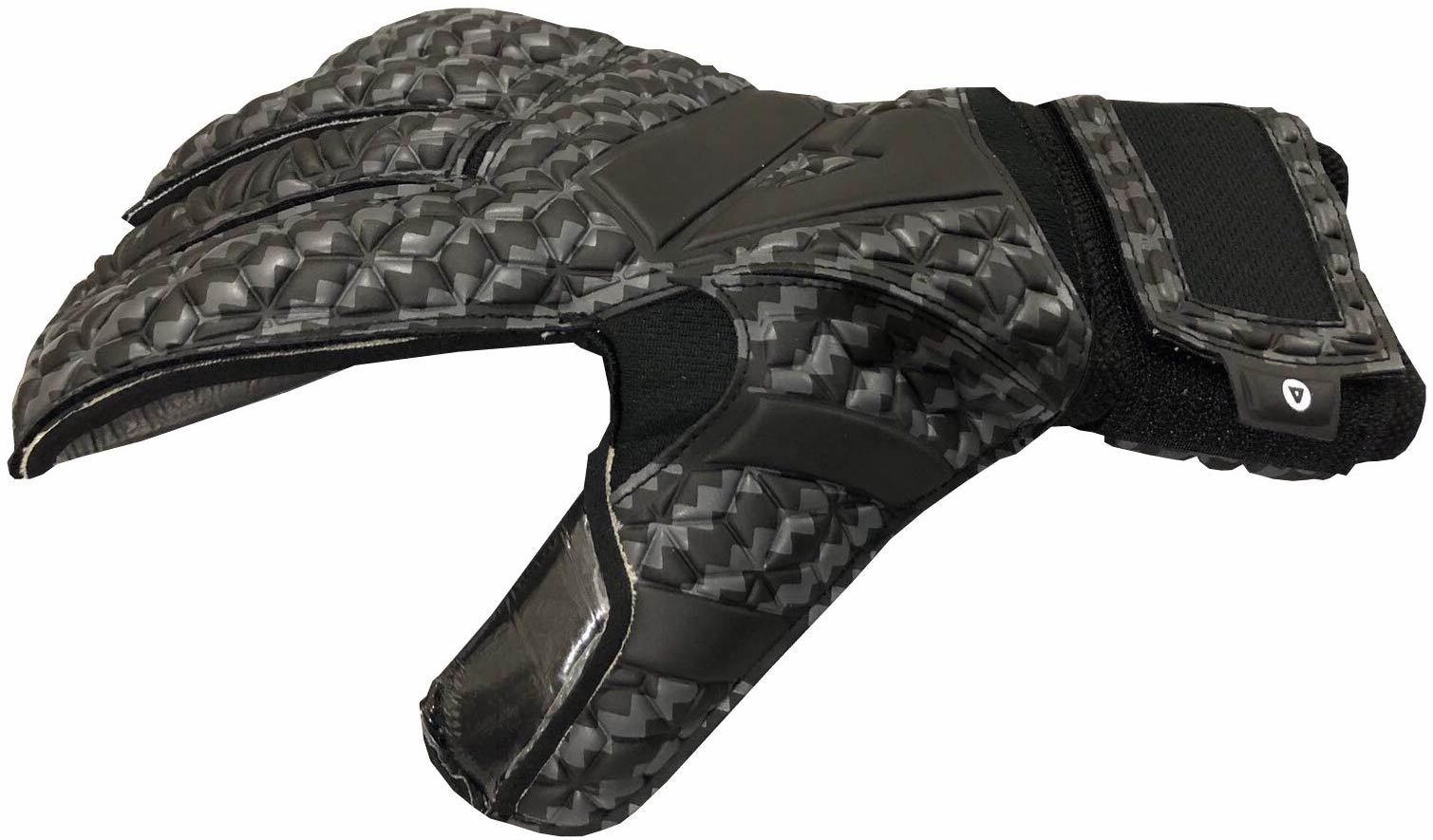 Aviata Viper Carbon Fiber Goalkeeper Glove- Black