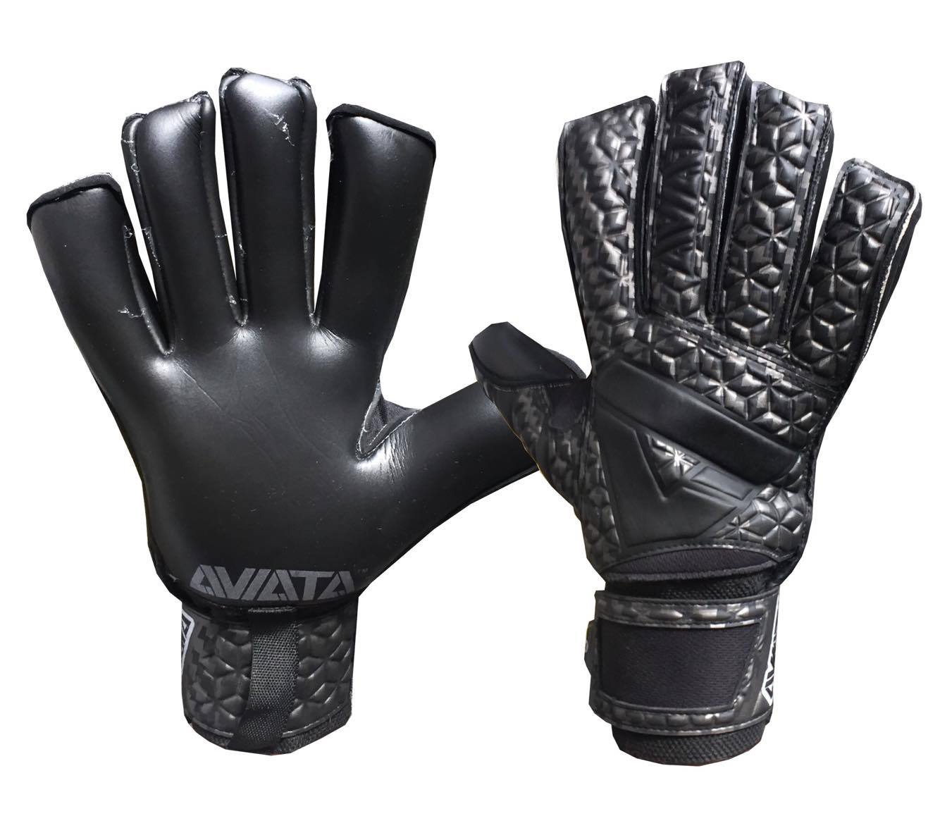 Aviata Viper Carbon Fiber Goalkeeper Glove- Black