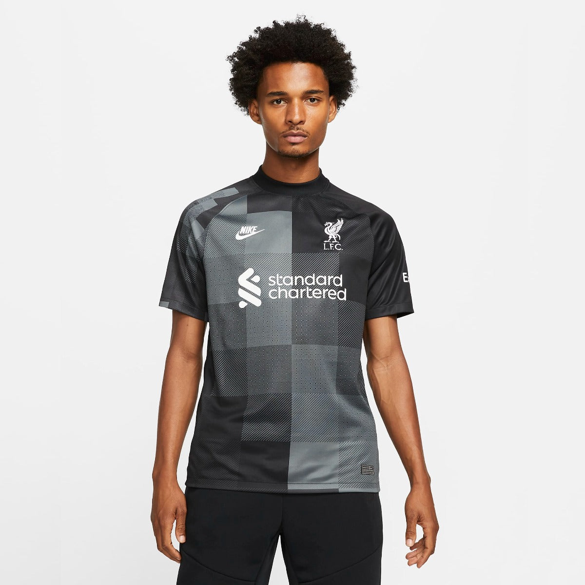 Nike 2021-22 Liverpool Stadium Goalkeeper Jersey - Black (Model - Front)
