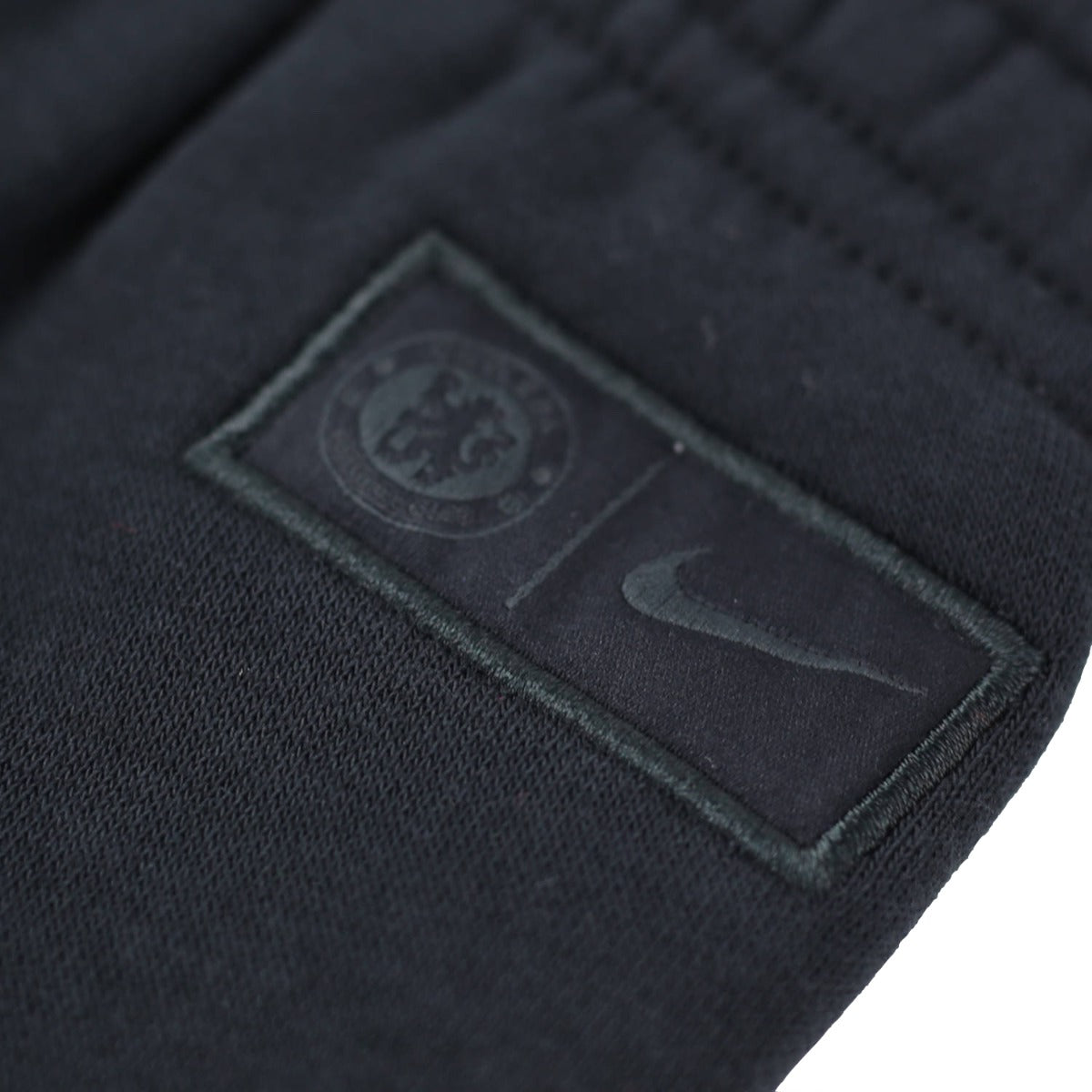 Nike 2021-22 Chelsea GFA Fleece Pants -Black (Detail 1)