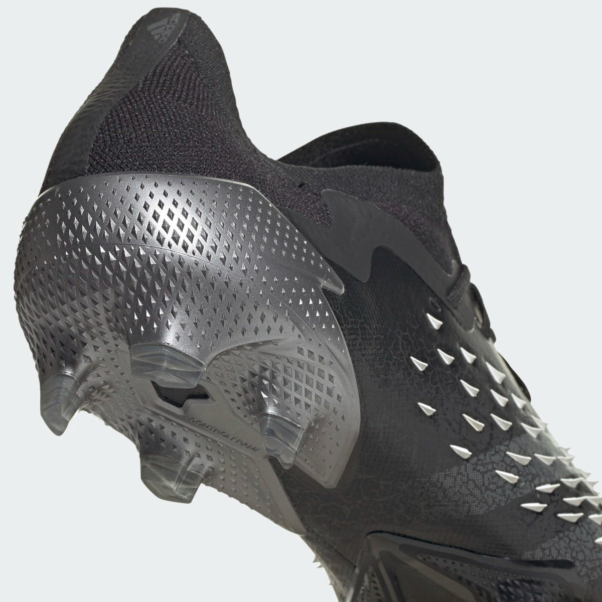 Adidas Predator Freak .1 Low FG - Black-White (Detail 2)