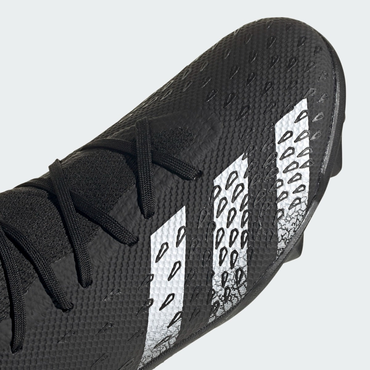 Adidas Predator Freak .3 TF - Black-White (Detail 1)