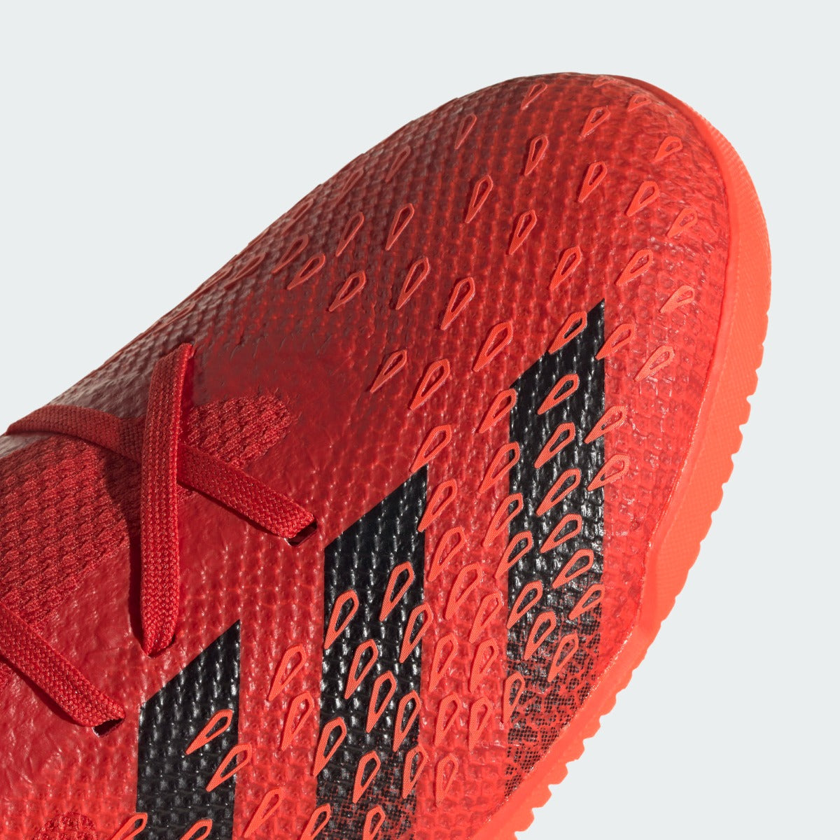 Adidas Predator Freak .3 IN - Red-Black (Detail 1)