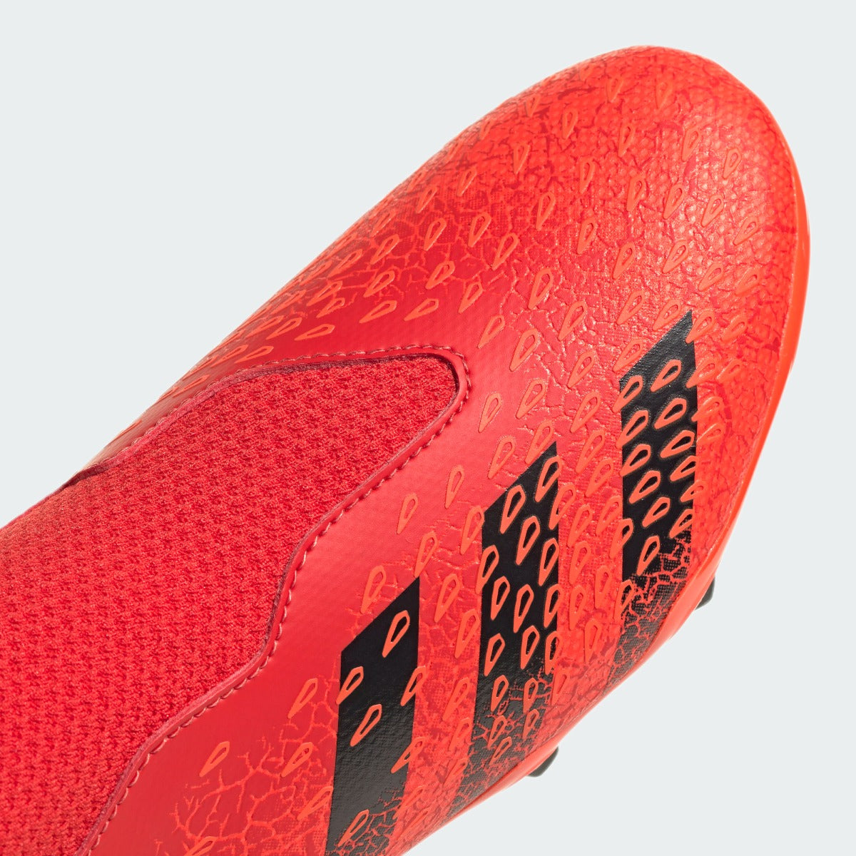 Adidas JR Predator Freak .3 Laceless FG - Red-Black (Detail 1)