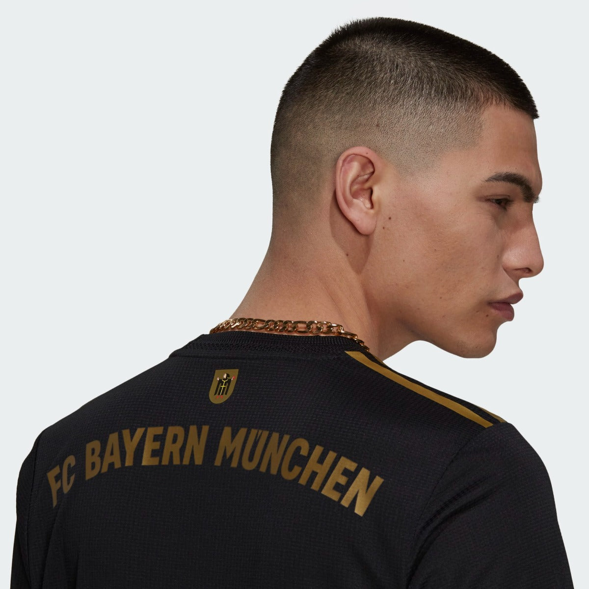 Adidas 2021-22 Bayern Munchen Authentic Away Jersey - Black-Gold (Detail 2)