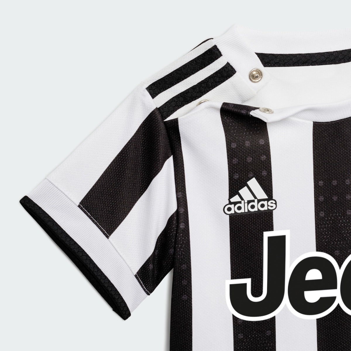 Adidas 2021-22 Juventus Home Baby Set - White-Black (Detail 1)