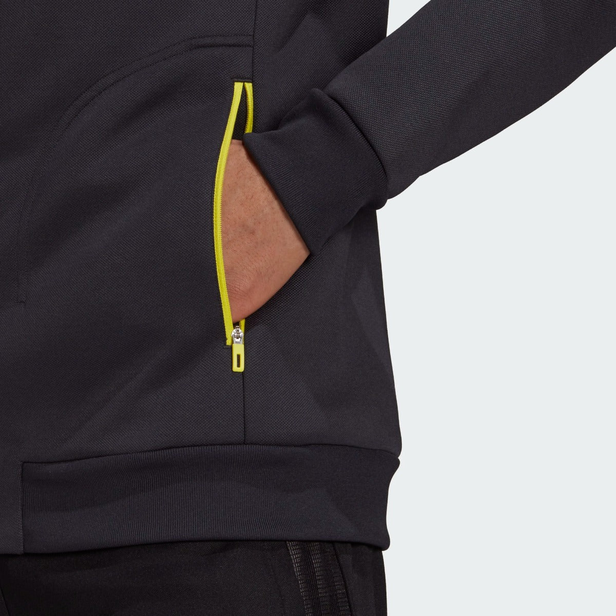 Adidas 2021-22 Juventus Anthem Jacket - Carbon-Yellow (Detail 2)