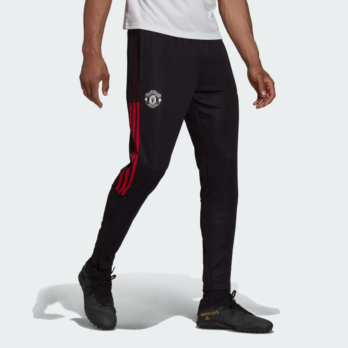 Adidas 2021-22 Manchester United Training Pants - Black-Red (Model - Front)