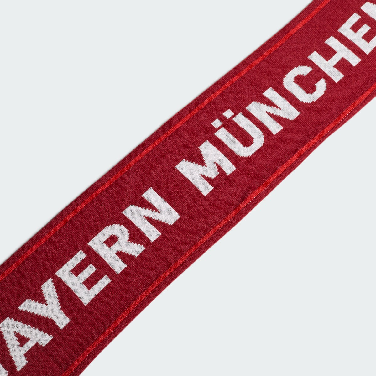 Adidas 2021-22  Bayern Munich Scarf - True Red (Detail 1)