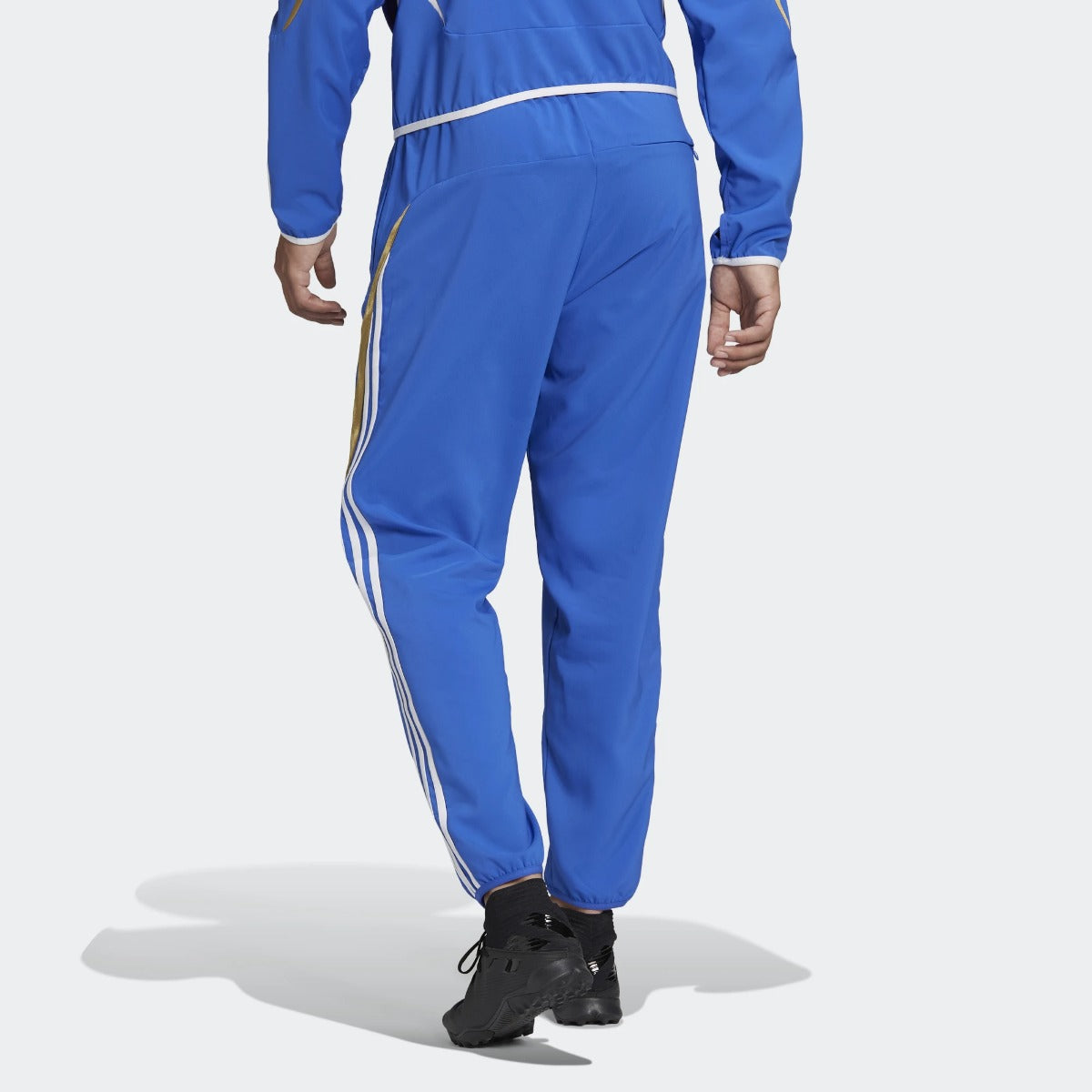 adidas 2021-22 Juventus Teamgeist Woven Pants - Hi Res Blue (Model - Back)