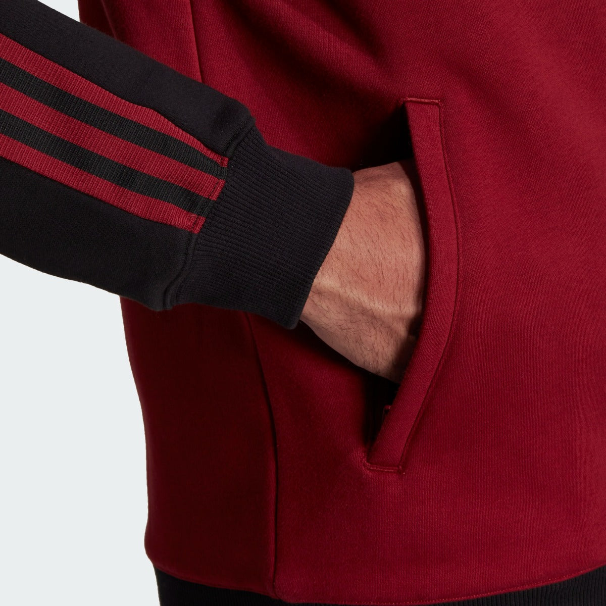 Adidas 2022 Arsenal Anthem Jacket - Noble Maroon-Black (Detail 2)